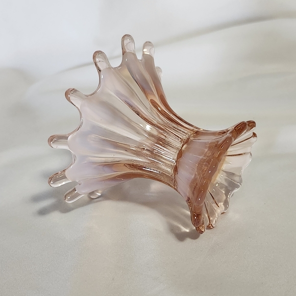 1940's Fostoria Heirloom Pink Opalescent Candle Holder - Picture 2 of 6